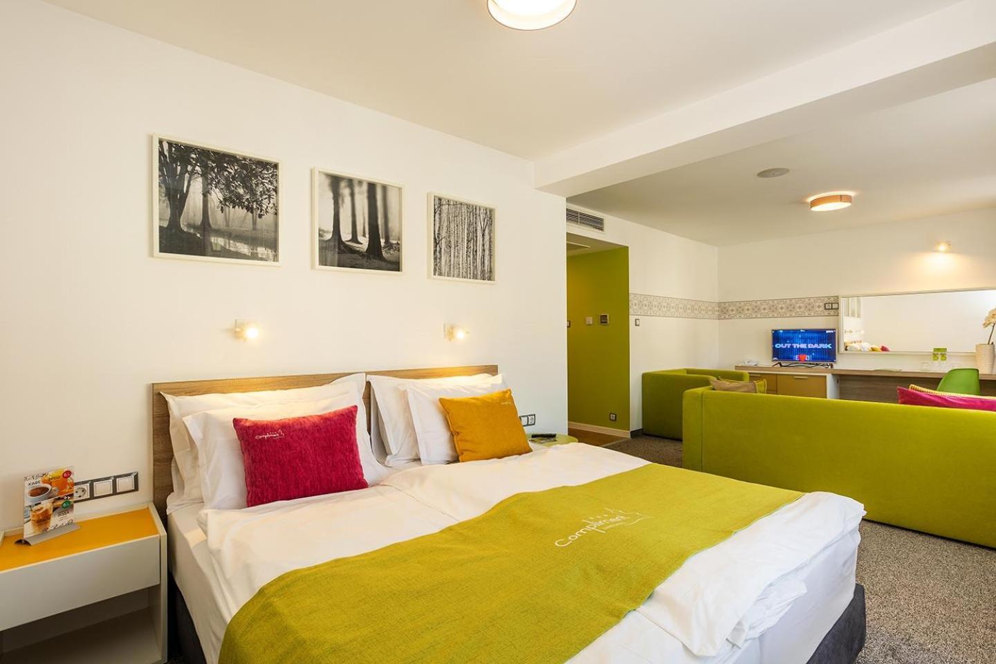 Hotel Compliment Tryavna Exterior photo