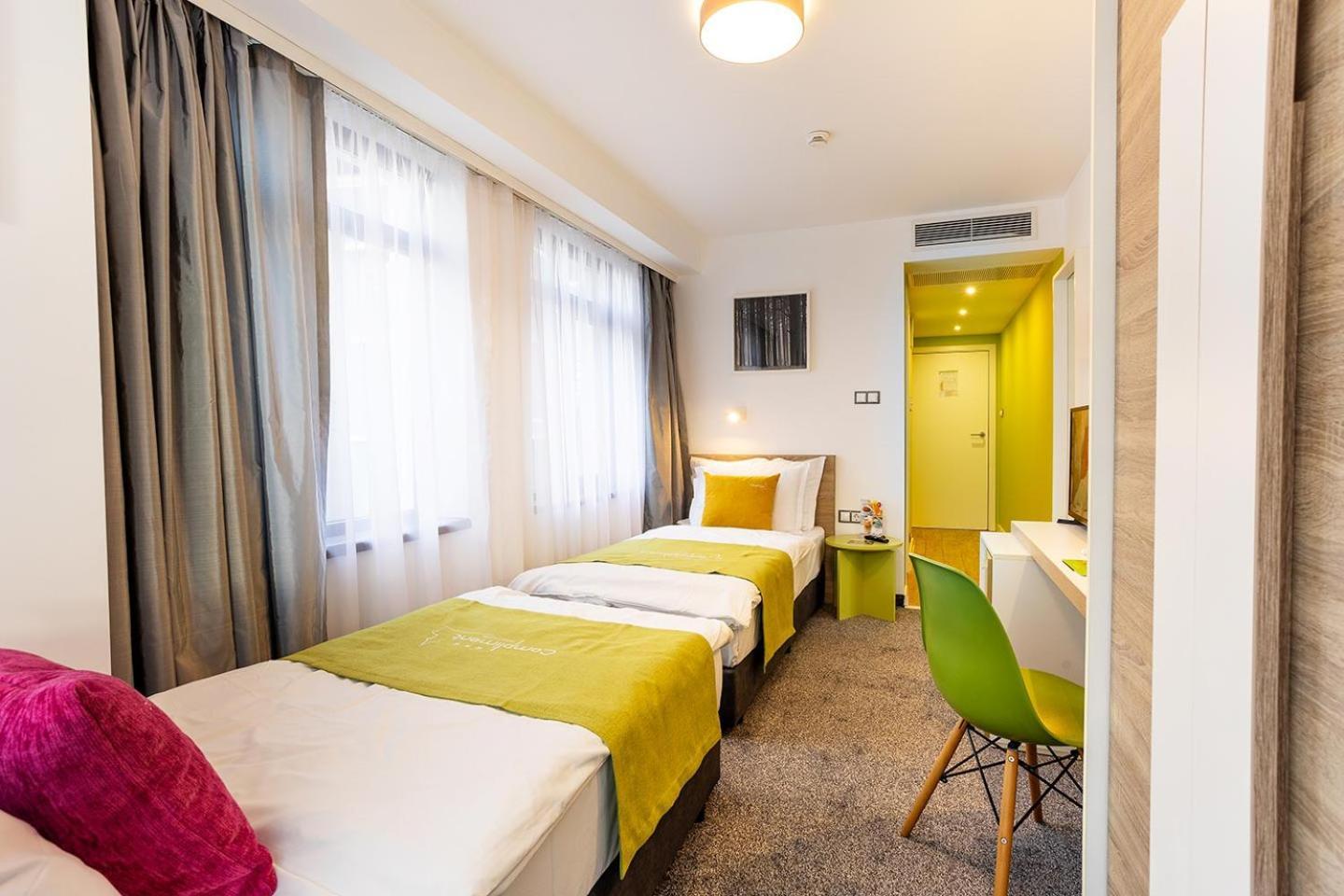 Hotel Compliment Tryavna Exterior photo