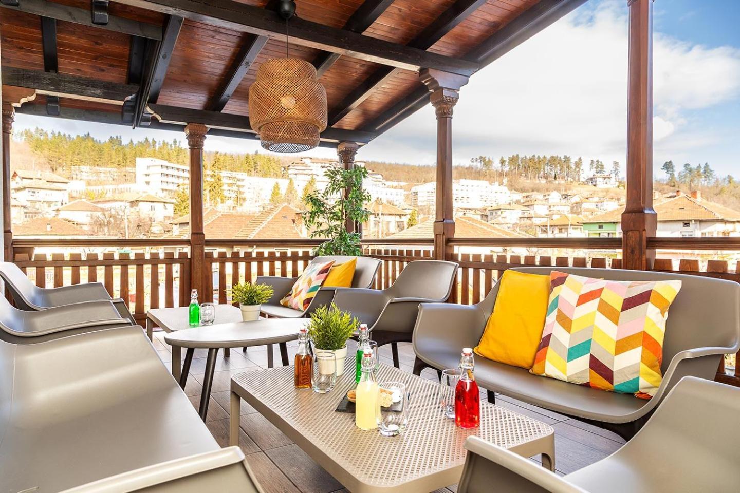 Hotel Compliment Tryavna Exterior photo