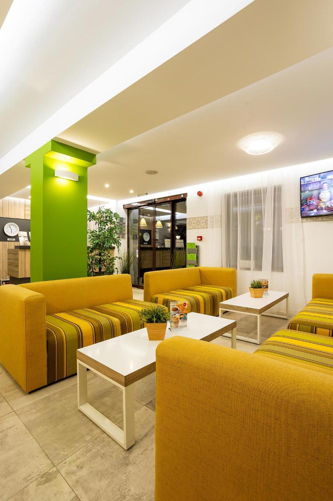 Hotel Compliment Tryavna Exterior photo